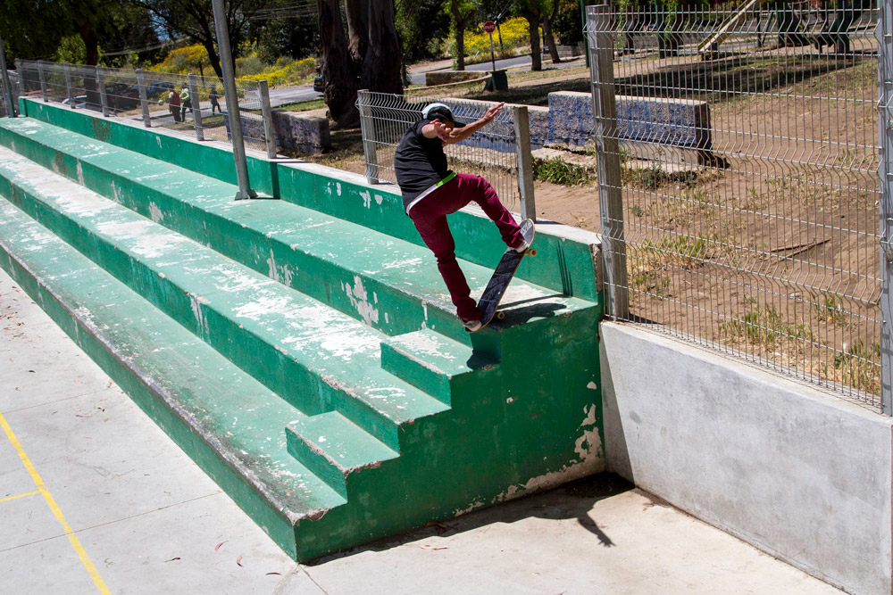 Felipe-Castro,-Back-Blunt