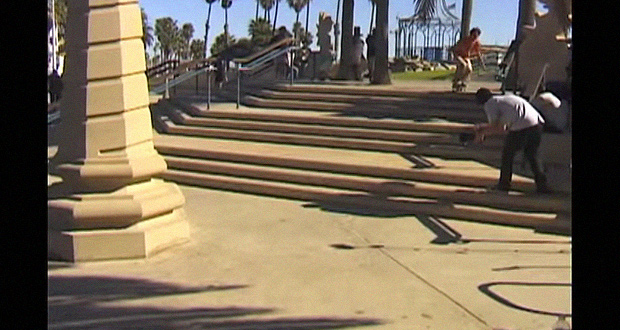 Así-le-bajó-Varial-Flip-al-triple-set-de-Santa-Monica-Sebo-Walker