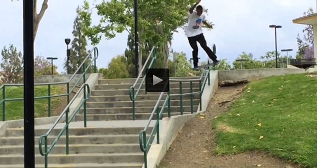 Ishod-Wair-también-se-graba-con-el-teléfono-