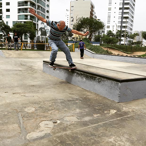 sergio-tejada-noseslide