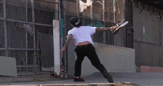 12-minutos-de-violencia-en-las-calles---Hockey---fucking-Awesome-Remix