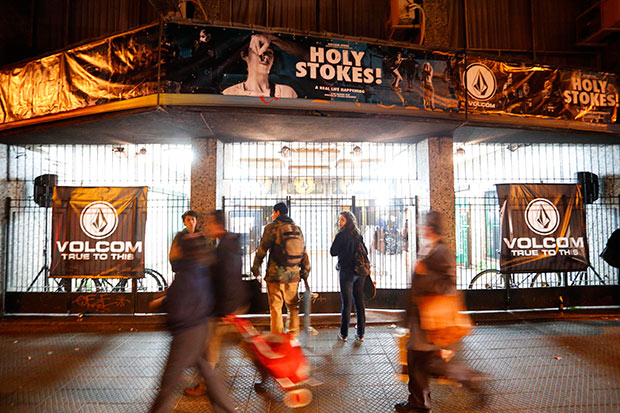 estreno-holy-stokes5