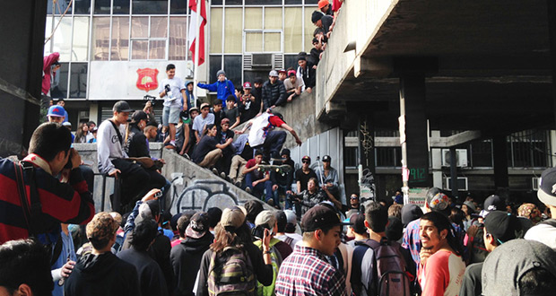 Pateada-dia-del-skate-santiago-patineta-
