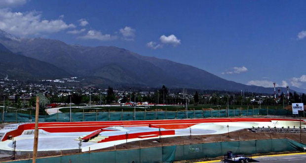 skatepark-pen%cc%83alolen-skatepark-santiago-patineta