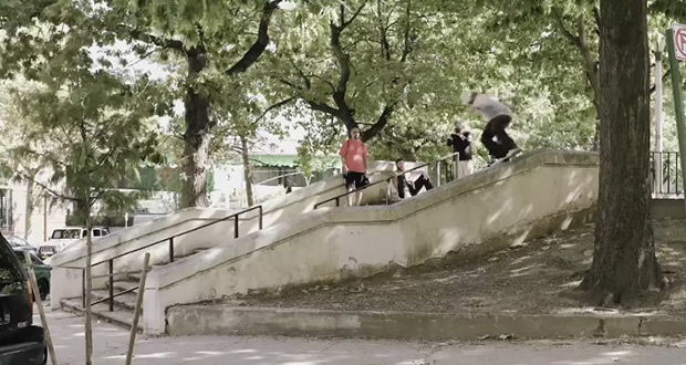 jamie-foy-en-diamond-footwear